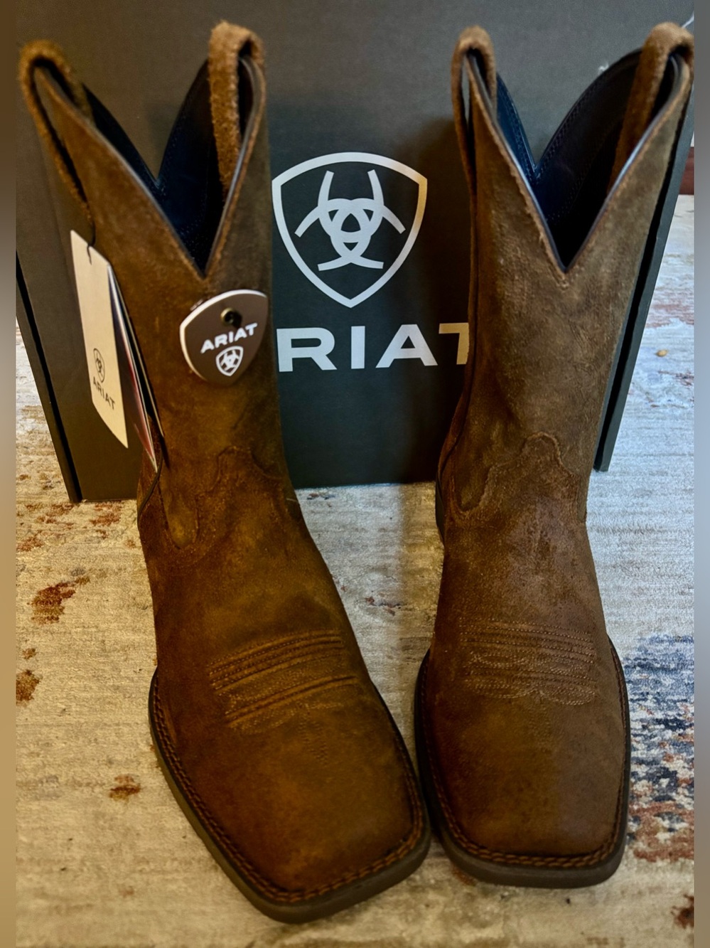 New in Box! Men’s Ariat Big Country Boots